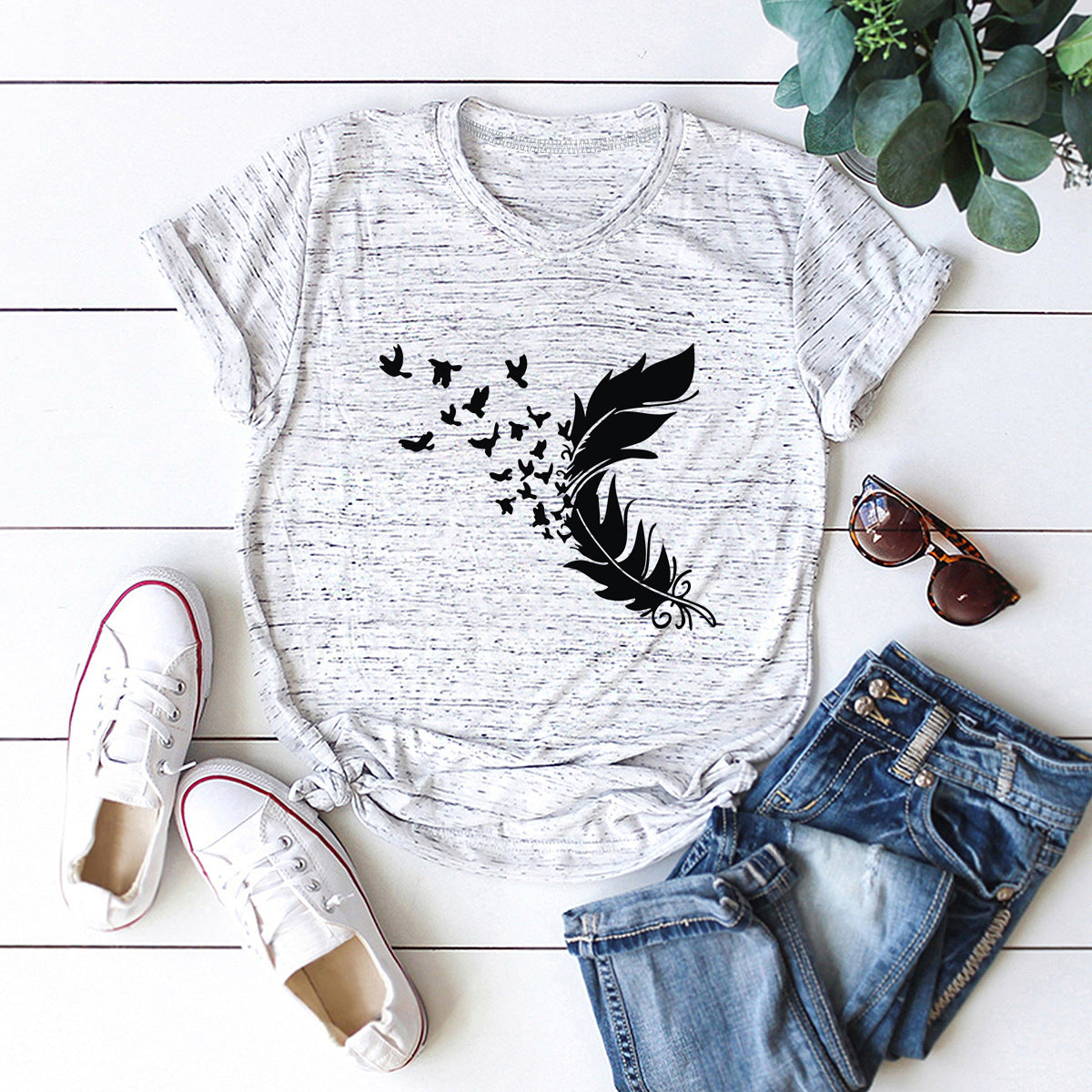 Summer Women Clothing New Feather Print T-Shirt