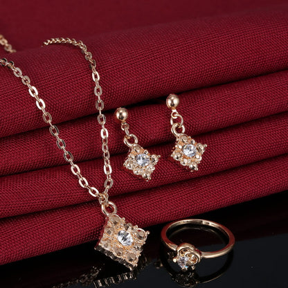 Diamond necklace and earring