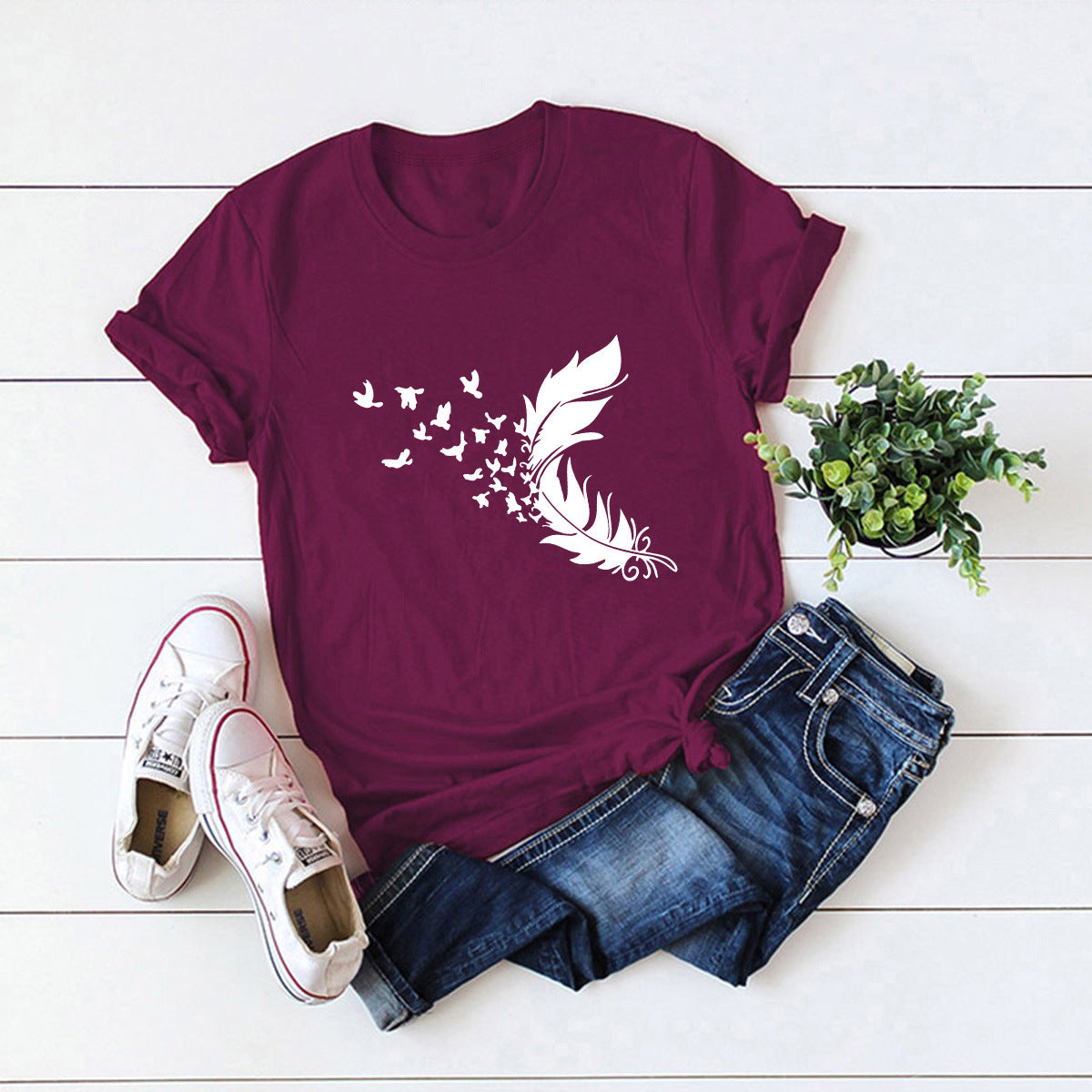 Summer Women Clothing New Feather Print T-Shirt