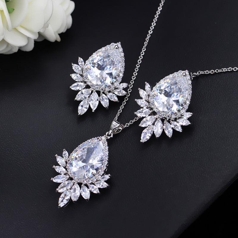 Tear Drop Necklace Set