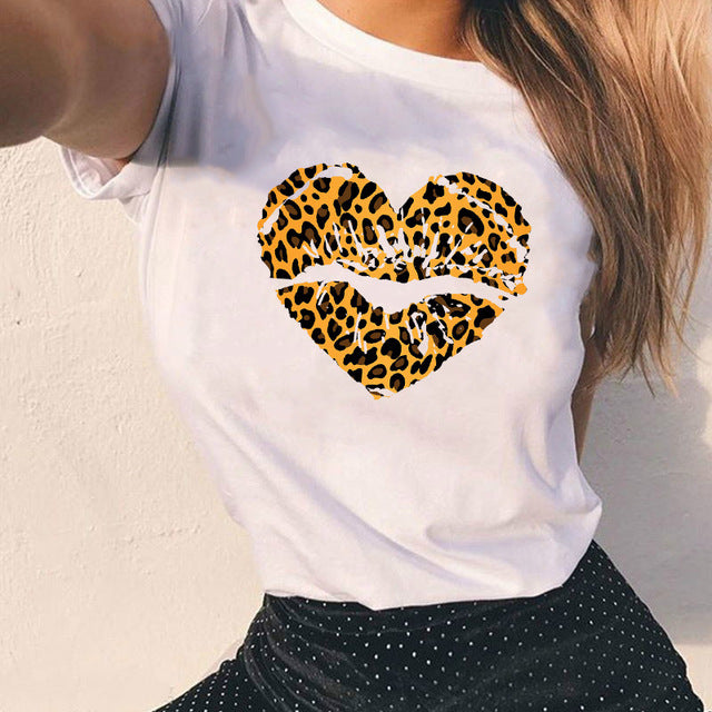 Love Leopards  sweatshirt t-shirt